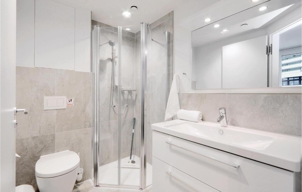 1 Bedroom Gorgeous Apartment In Luebeck Travemuende Екстериор снимка